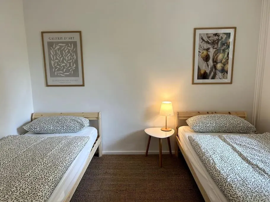 Country Style Apartment With Balcony Near Fair 하노버 독일